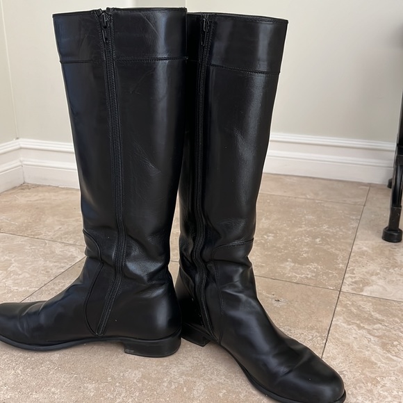 Stuart Weitzman Shoes - Stuart Weitzman Rider Black Calf Boots Size 8.5